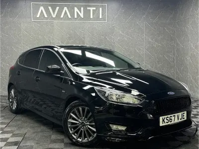 Second-hand Ford Focus ST-Line X 140 CP (102 kW) 2017 Negru Hatchback