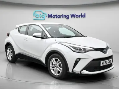 Używany Toyota C-HR 122 KM (89 kW) 2023 SUV
