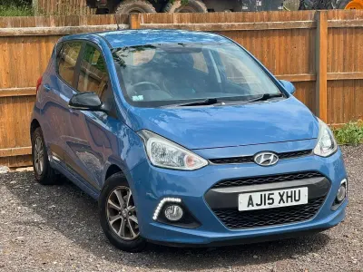 Used Hyundai i10 Premium 87 HP (63 kW) 2015 Blue Hatchback