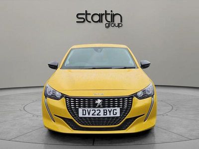 Used Peugeot 208 Active Premium 75 HP (55 kW) 2022 Yellow Hatchback