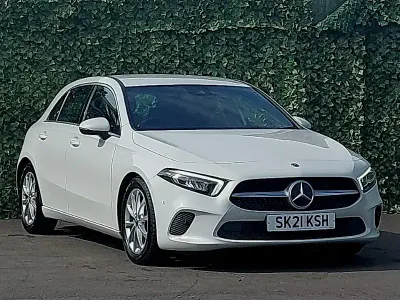 Used Mercedes A180 Executive 136 HP (100 kW) 2021 White Hatchback