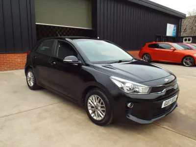 Used Kia Rio 84 HP (61 kW) 2017 Black Hatchback