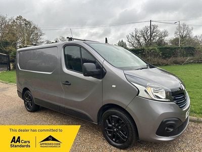 Grey Used 2019 Renault Trafic MPV | £10,990 (Good price)
