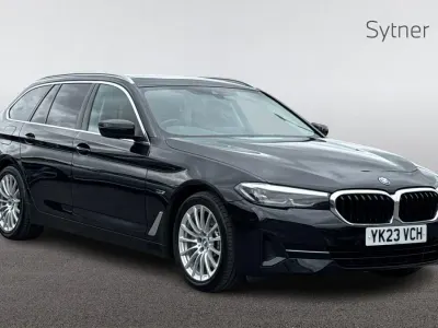 Usado BMW 530e Comfort Edition 288 HP (211 kW) 2023 Preto Carrinha