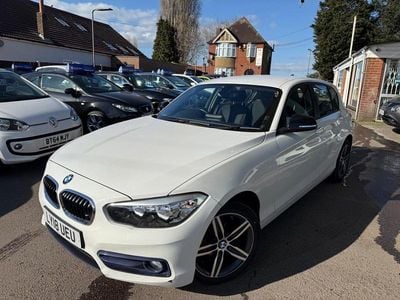 Used BMW 118 Sport Line 2018 White Hatchback
