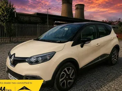 Używany Renault Captur Dynamique 90 KM (66 kW) 2014 Beżowy SUV