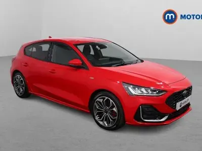 Used Ford Focus ST-Line 125 HP (91 kW) 2022 Red Hatchback