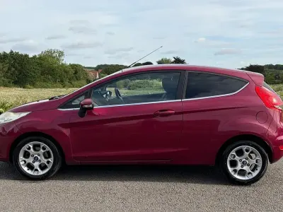 Used Ford Fiesta Titanium 2008 Red Hatchback
