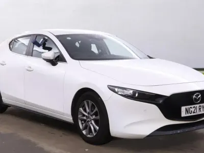 Used Mazda 3 122 HP (89 kW) 2021 White Hatchback