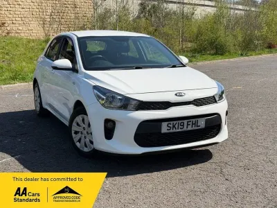 Używany Kia Rio 84 KM (61 kW) 2019 Biały Hatchback
