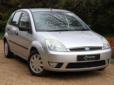 Used Ford Fiesta Ghia 80 HP (58 kW) 2003 Silver Hatchback