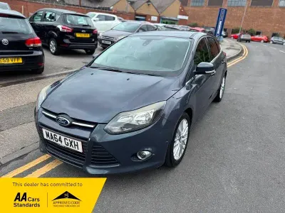 Used Ford Focus Zetec 125 HP (91 kW) 2014 Grey Hatchback