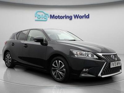Lexus CT200h