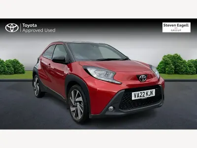 Used Toyota Aygo X 72 HP (52 kW) 2022 Red SUV