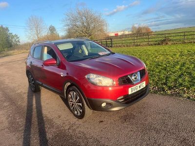 Red Used 2011 Nissan Qashqai N-TEC SUV | £2,790 (Fair price)