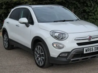 Usado Fiat 500X Cross Plus 120 HP (88 kW) 2015 Branco SUV