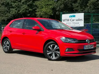 Used VW Polo SE 80 HP (58 kW) 2019 Red Hatchback
