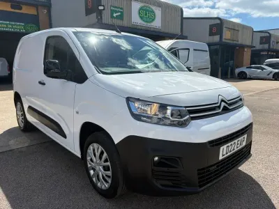 Used Citroën Berlingo 100 HP (73 kW) 2022 White MPV