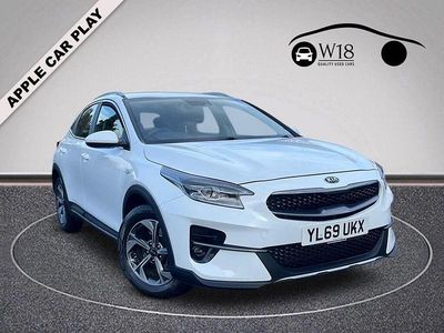White Used 2020 Kia XCeed SUV | £10,750 (Fair price)