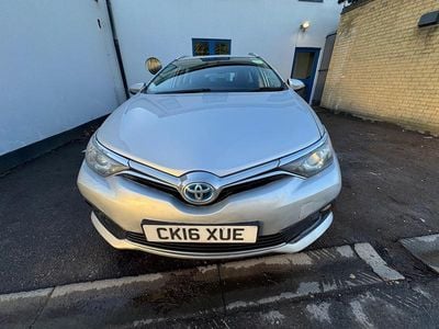 Toyota Auris Hybrid