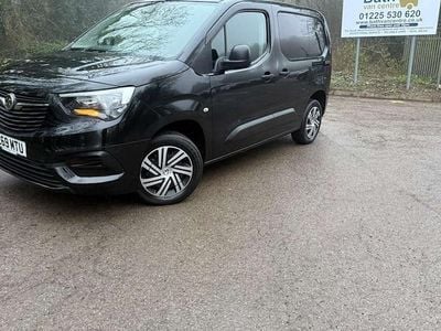 Used Vauxhall Combo Sportive 101 HP (74 kW) 2021 MPV