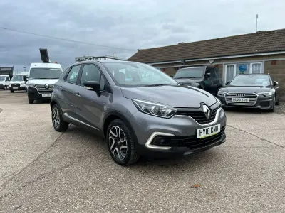 Used Renault Captur Dynamique 90 HP (66 kW) 2018 Grey SUV