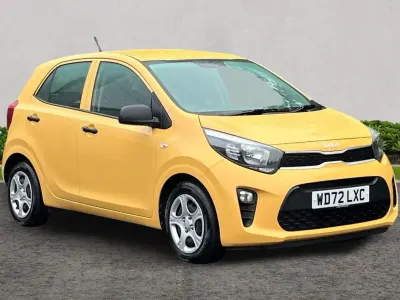 Used Kia Picanto 65 HP (47 kW) 2023 Yellow Hatchback