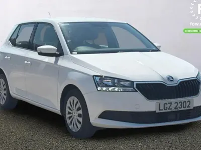 Used Skoda Fabia 75 HP (55 kW) 2018 White Hatchback