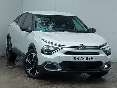 Used Citroën C4 Shine 131 HP (96 kW) 2023 White SUV