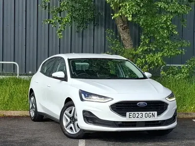 Second-hand Ford Focus Trend 125 CP (91 kW) 2023 Alb Hatchback