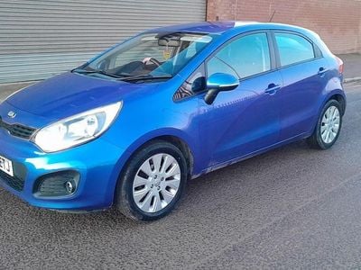 Blue Used 2013 Kia Rio Hatchback | £2,495 (Good price)