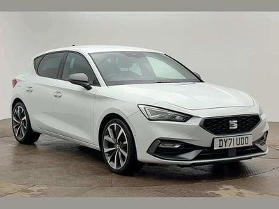 Used Seat Leon FR Sport 147 HP (108 kW) 2022 White Hatchback