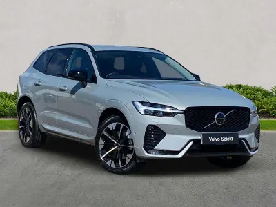 Used Volvo XC60 Plus 247 HP (181 kW) 2025 Grey SUV