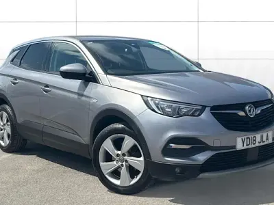 Used Vauxhall Grandland X Sport 120 HP (88 kW) 2018 Grey SUV