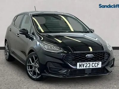 Begagnad Ford Fiesta ST-Line 125 HK (91 kW) 2023 Svart Halvkombi