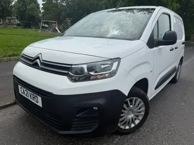 Used Citroën Berlingo 75 HP (55 kW) 2021 White MPV