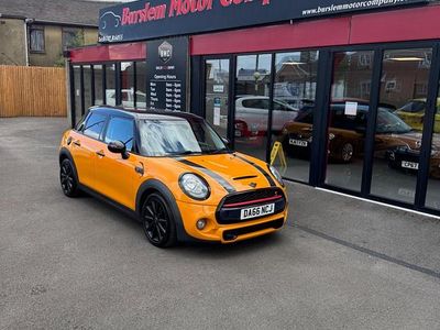 Używany Mini Cooper S Hatch 170 KM (125 kW) 2016 Pomarańczowy Hatchback