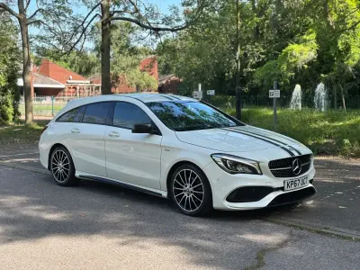 Begagnad Mercedes CLA200 2017 Vit Kombi