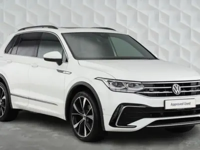 Begagnad VW Tiguan R-line 150 HK (110 kW) 2024 Vit SUV