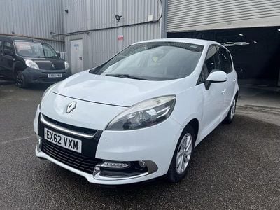 Used Renault Scénic III Dynamique 110 HP (80 kW) 2012 White MPV