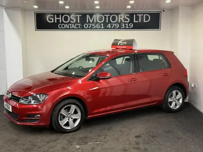Begagnad VW Golf VII Match 105 HK (77 kW) 2015 Röd Halvkombi