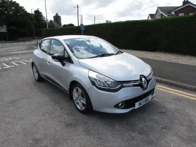 Used Renault Clio Dynamique 75 HP (55 kW) 2016 Silver Hatchback
