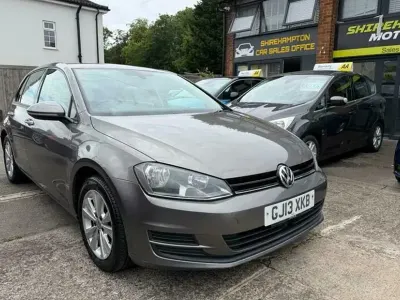 Used VW Golf VII SE 105 HP (77 kW) 2013 Hatchback