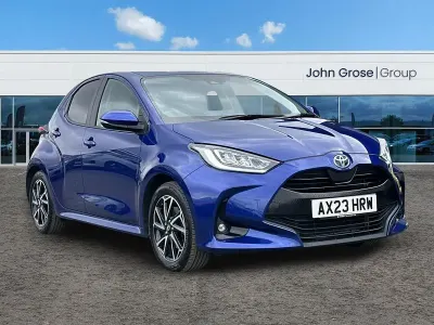 Used Toyota Yaris Design 2023 Blue Hatchback
