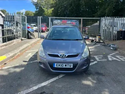 Used Hyundai i20 Comfort 78 HP (57 kW) 2010 Grey Hatchback