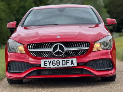 Usado Mercedes CLA180 Shooting Brake AMG line 2018 Vermelho Carrinha