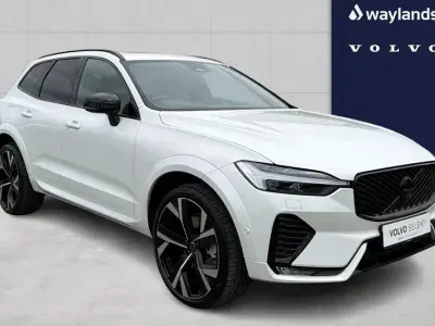 Used Volvo XC60 Ultra 247 HP (181 kW) 2025 White SUV