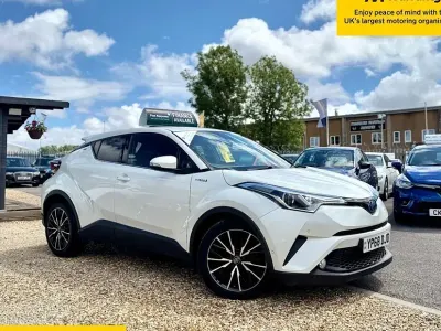 Used Toyota C-HR 122 HP (89 kW) 2018 White SUV