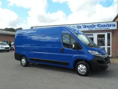 Used Citroën Relay 140 HP (102 kW) 2020 Blue Van