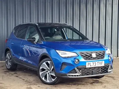 Używany Seat Arona FR Sport 110 KM (80 kW) 2024 Niebieski SUV